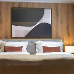 Locanda Gaestehaus Zum Roten Hahn *