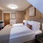 Kro Gaestehaus Zum Roten Hahn Lüneburg