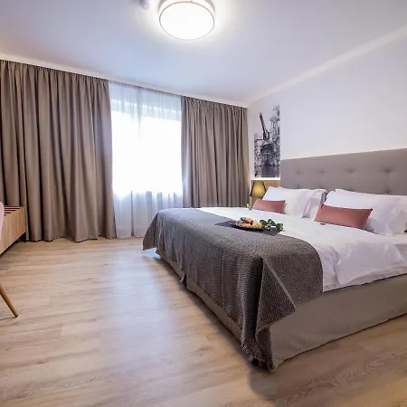 イン Gaestehaus Zum Roten Hahn リューネブルク