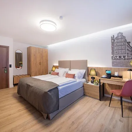 イン Gaestehaus Zum Roten Hahn