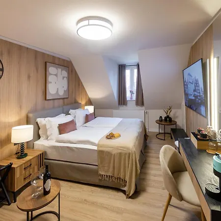 Gaestehaus Zum Roten Hahn *