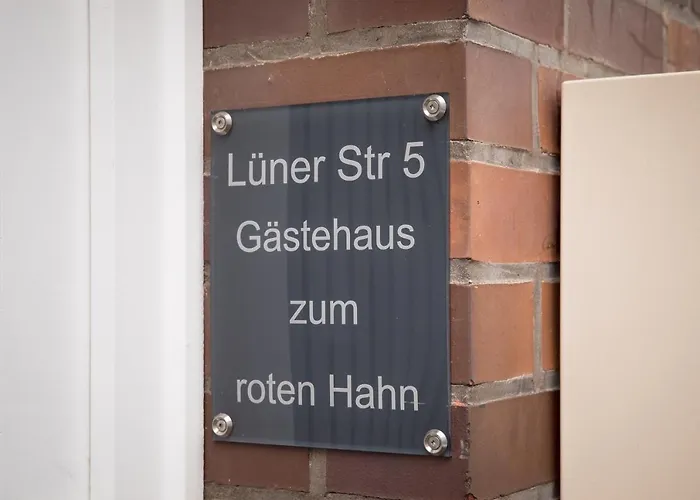 Zum Roten Hahn Gasthof *